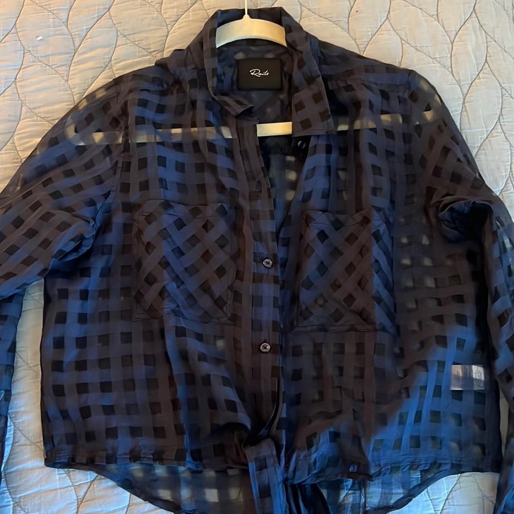 Rails button down